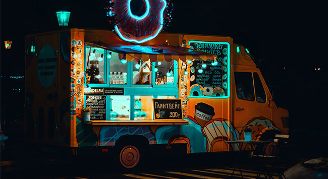 postimage BuyingfromaFoodTruckIsItSafe foodtruck - Buying from a Food Truck? - Is It Safe?